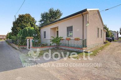 Casa indipendente di 145 m² con 5 locali e box aut