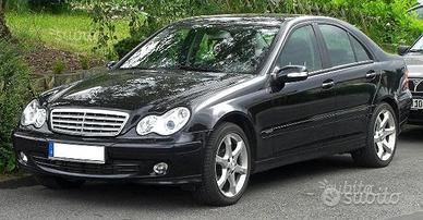 Parabrezza Mercedes W203 Classe C da 2000 a 2007