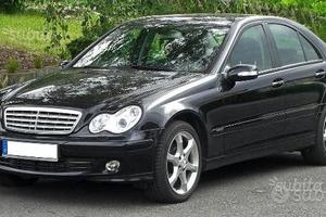 Parabrezza Mercedes W203 Classe C da 2000 a 2007
