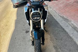 Honda cb 125 R