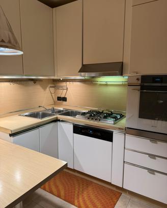 Cucina Salvarani bianca  usata a Reggio Emilia