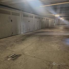 Box / Garage di 15 m² a Cologno Monzese