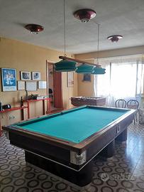 Biliardo a 6 buche con corredo d'uso