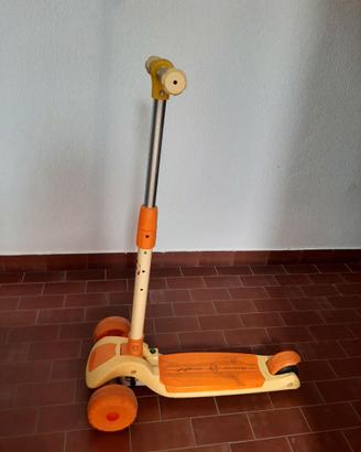 Monopattino bambina/o con luci e musica