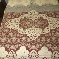 Copriletto lino ricamato antico