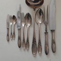 servizio unico 76 posate antiche decori floreali