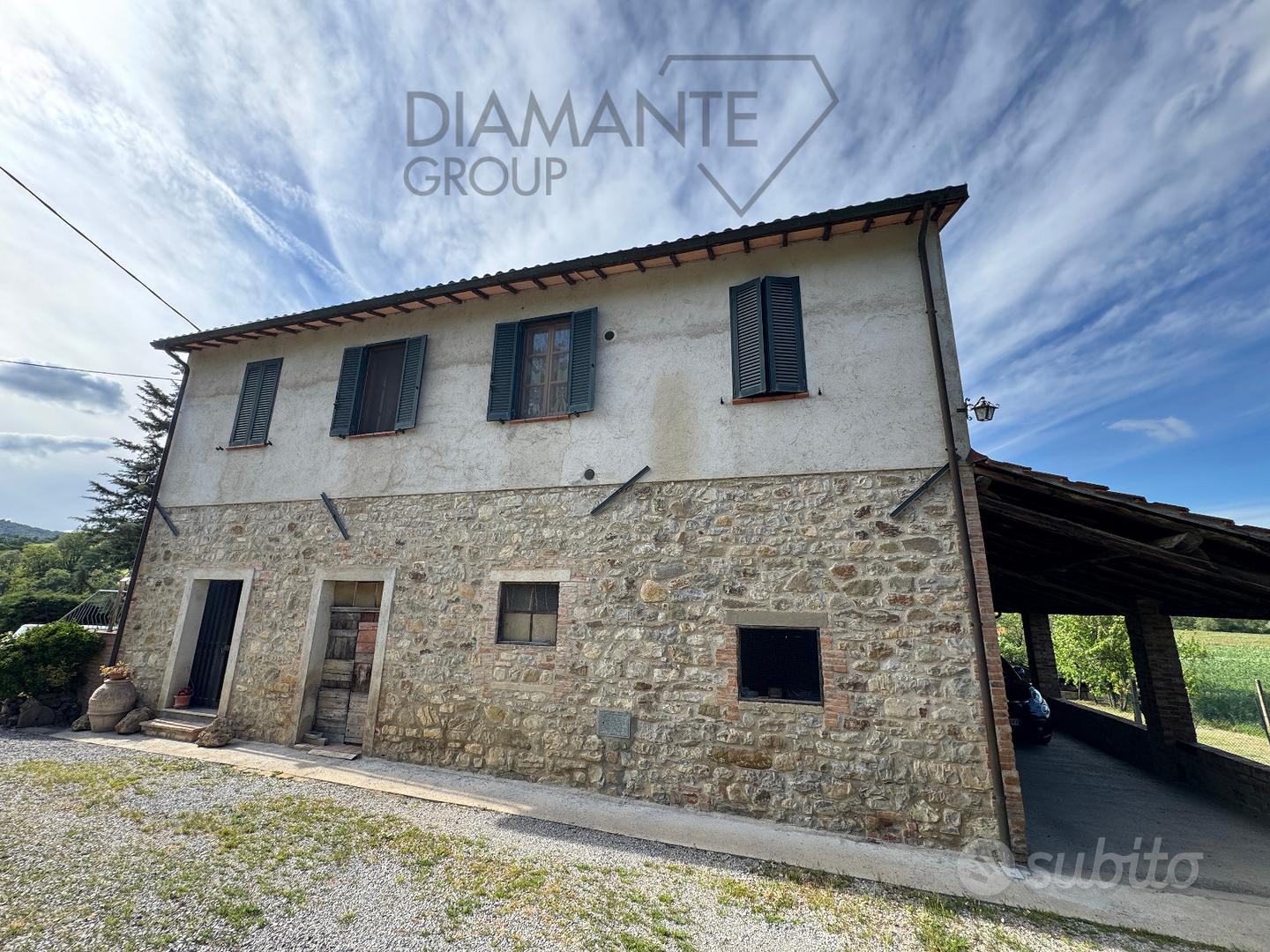 Casale in pietra su due livelli con terreno - Vista 3
