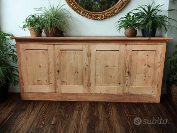 Credenza bassa arte povera