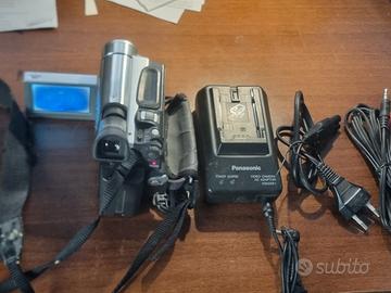 videocamera  panasonic NV-DS60.      min iDV 