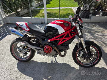 Ducati Monster 1100