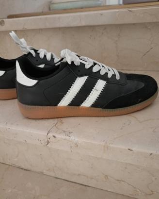 scarpe tennis   numero 36  seminuove