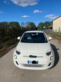 La Nuova 500E serie1