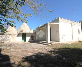 CASA DI CORTE A OSTUNI