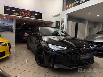Audi RS3 total black full optional tetto apribile 