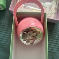 Portaciuccio rosa plastica ed argento