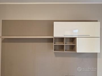 Mobile Pensile da Soggiorno con Mensola Integrata