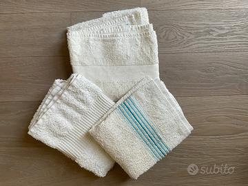 Set tre asciugamani bagno spugna di cotone bianca