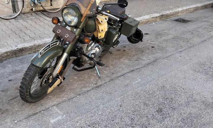 Royal Enfield Bullet Classic - 2018