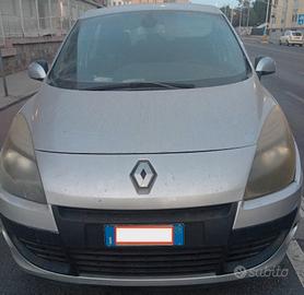 Renault Scénic 1.5 dCi Diesel – Anno 2011