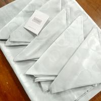 Tovaglia Alta qualità colore perla 6 posti