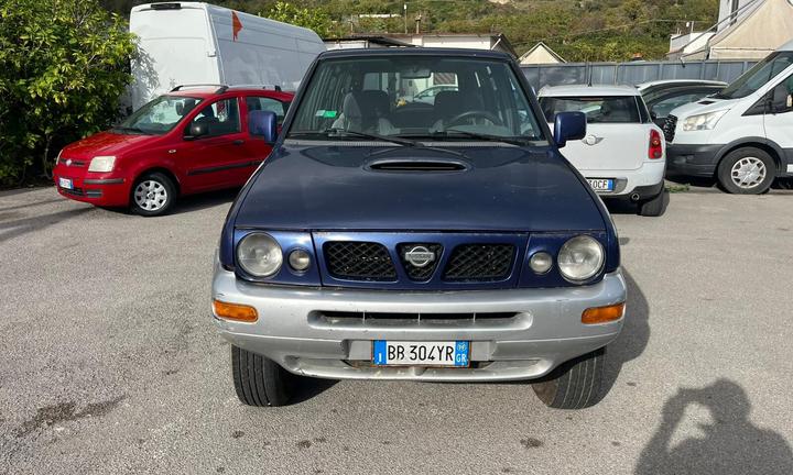 Nissan Terrano II 2.7 Tdi 5 porte Luxury autocarro