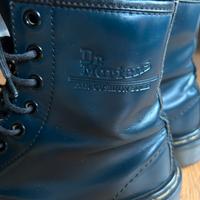 Dr. Martens 38