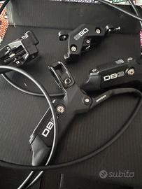 Freni Sram DB8