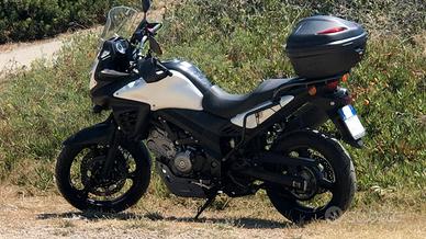 Suzuki V Strom DL 650 - 2011