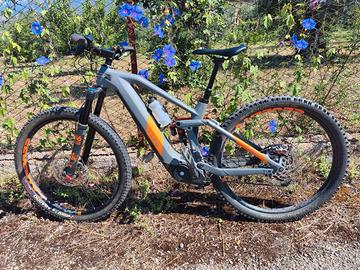 MTB ebike Cube, taglia M, 625 watts, bosh