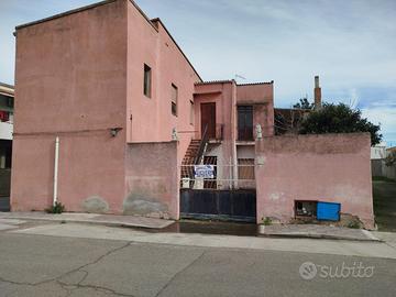 Casa indipendente da 200 mq con giardino