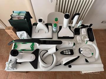 Folletto VK7S con decine di Accessori - COME NUOVO