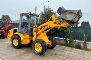 P137 Pala gommata JCB 407 B