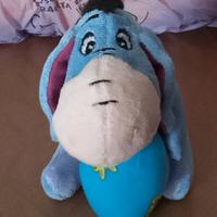 Peluche Ih-Oh Winnie the Pooh Disney con uovo di P