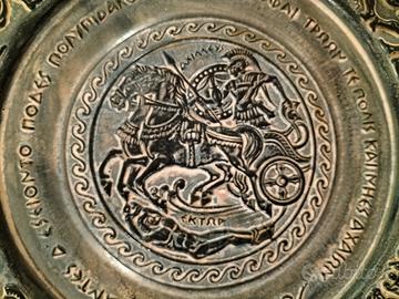 piatto in terracotta greca Ettore e Achille