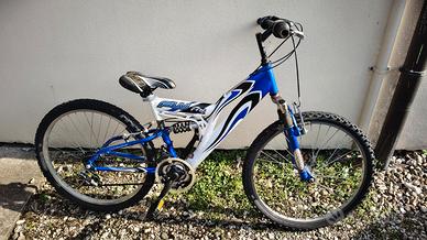 Mountain Bike 24" Biammortizzata da Ragazzo/a 