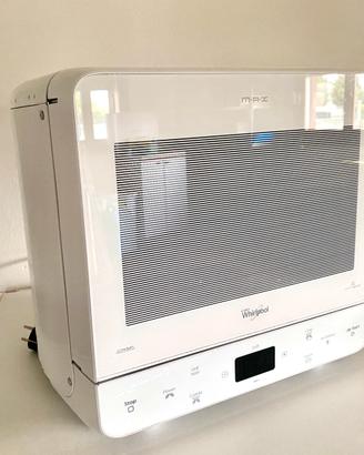 Microonde Whirlpool angolare