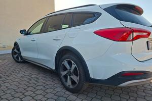 Ford Focus 1.5 ecobost Active  Copilot automatica