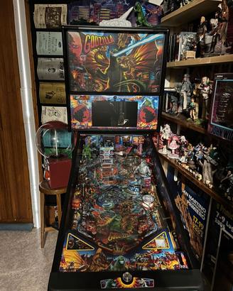 Flipper Godzilla Premium Stern