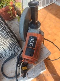 smerigliatrice angolare AEG mod. WS 22-230 guasta