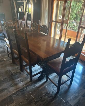 Tavolo con 6 sedie,libreria,credenza in legno