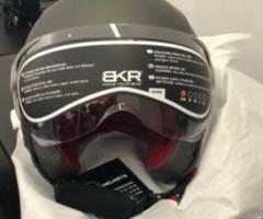 Casco jet BKR J302 Titanio XS