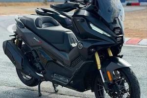 Voge Sfida SR4 400 Ad venture