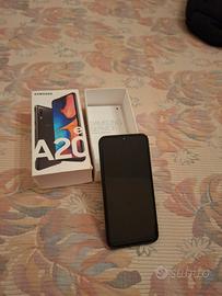 Samsung Galaxy A20e 32GB funzionante