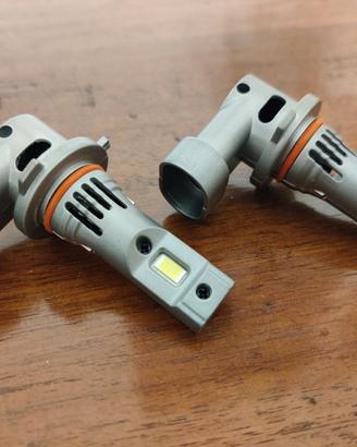 Lampadine auto LED HB3 by Fuzion - NUOVE -