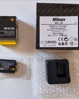 Batteria Nikon EN-EL15C + Caricabatterie MH-34