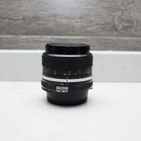Nikon 28 f/3.5 AI