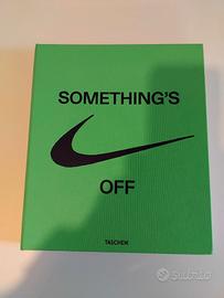 Libro Nike Icon di Virgin Abloh