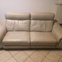 divano in pelle 