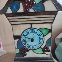lampada a forma di orologio 