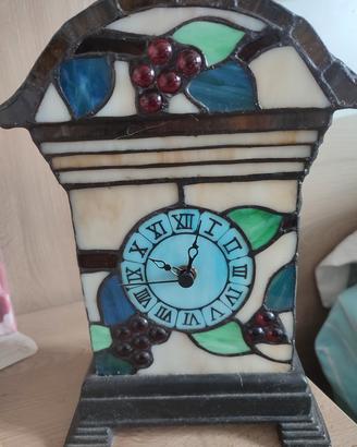 lampada a forma di orologio 